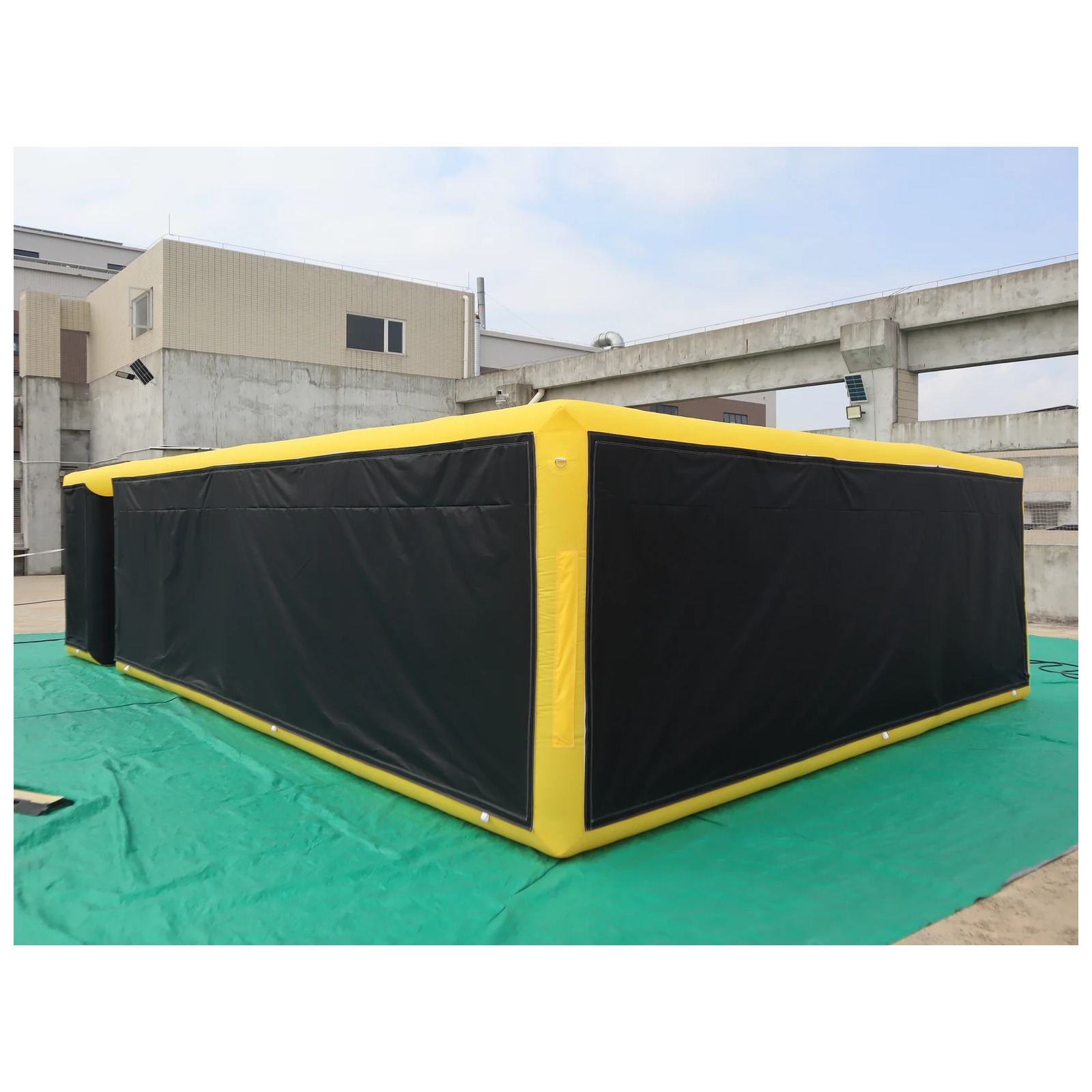 Kids Outdoor Inflatable - Inflatable Maze 5X8m 16X26ft Yellow Black